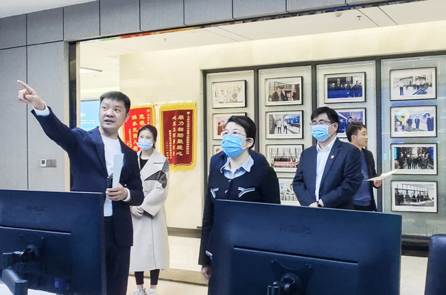 新鄉市委副書記于燕帶市直相關部門負責人蒞臨中譽鼎力調研企業發展 新鄉市委副書記于燕帶市直相關部門負責人蒞臨中譽鼎力調研企業發展