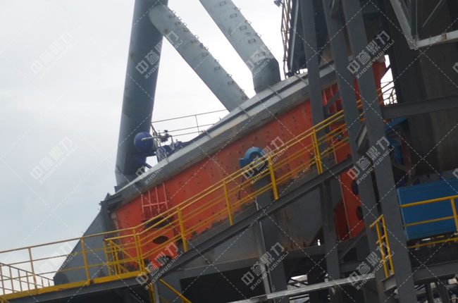 春江水泥時(shí)產(chǎn)1500噸骨料生產(chǎn)線振動(dòng)篩3YKZ3070 春江水泥時(shí)產(chǎn)1500噸骨料生產(chǎn)線振動(dòng)篩3YKZ3070