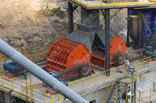 春江水泥時(shí)產(chǎn)1500噸骨料生產(chǎn)線整形錘式破碎機(jī)PC1220 春江水泥時(shí)產(chǎn)1500噸骨料生產(chǎn)線整形錘式破碎機(jī)PC1220