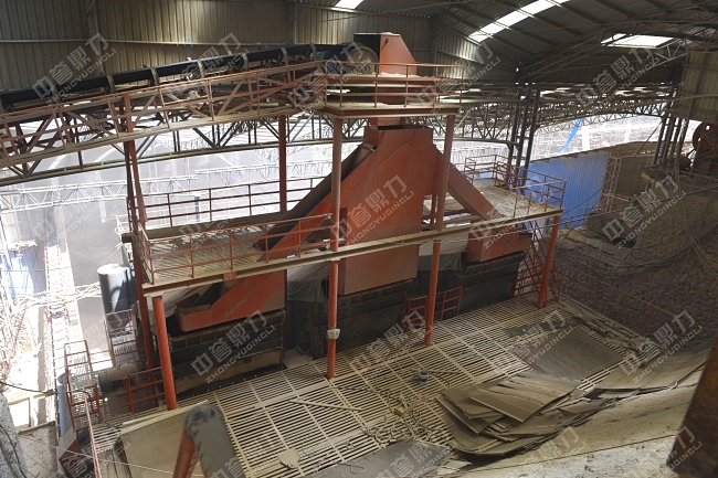 ���]���������a������