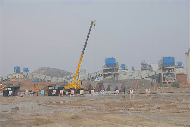 采石場(chǎng)施工現(xiàn)場(chǎng)