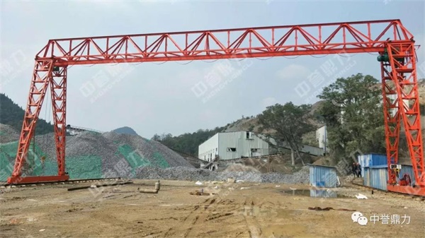 生產(chǎn)線場(chǎng)地平整現(xiàn)場(chǎng)