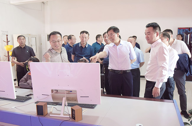 �˽����u�����Vɽ���a����ϵ�y